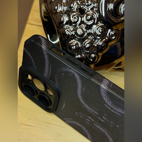 New phone case black snakes for IPhone 15 pro max - Picture 6 of 6